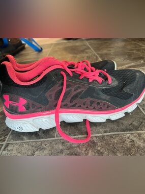 Under Armour Women's Black and Hot Pink Running Shoes